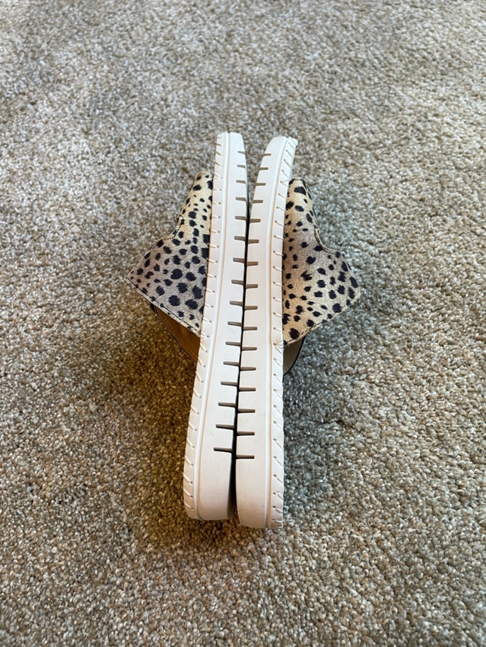 Danna Raye Leopard Print Double Buckle Slide Sandals - Beige/Black Size 8 - Picture 8 of 9